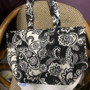 NEW VERA BRADLEY Grand Tote 2.0 in Midnight Paisley. See pics for sizing.